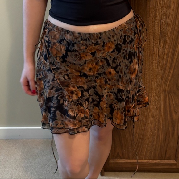 Mango Mini Skirt - Picture 4 of 4